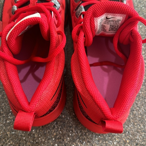 Nike Kyrie Flytrap VI 6 Red Kids size - Picture 15 of 15